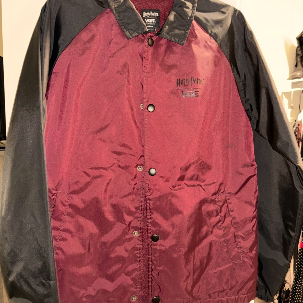 Harry Potter Griffyndor Athletic Windbreaker Jacket-by Vans. size med